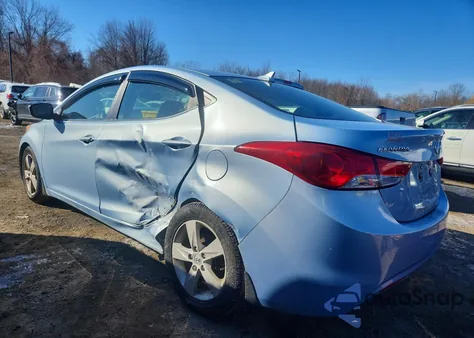 2012 Hyundai Elantra Gls z USA, uszkodzony, nr VIN KMHDH4AE6CU197468